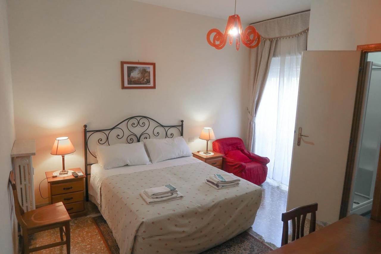 The Condottieri Rooms Рим Екстер'єр фото