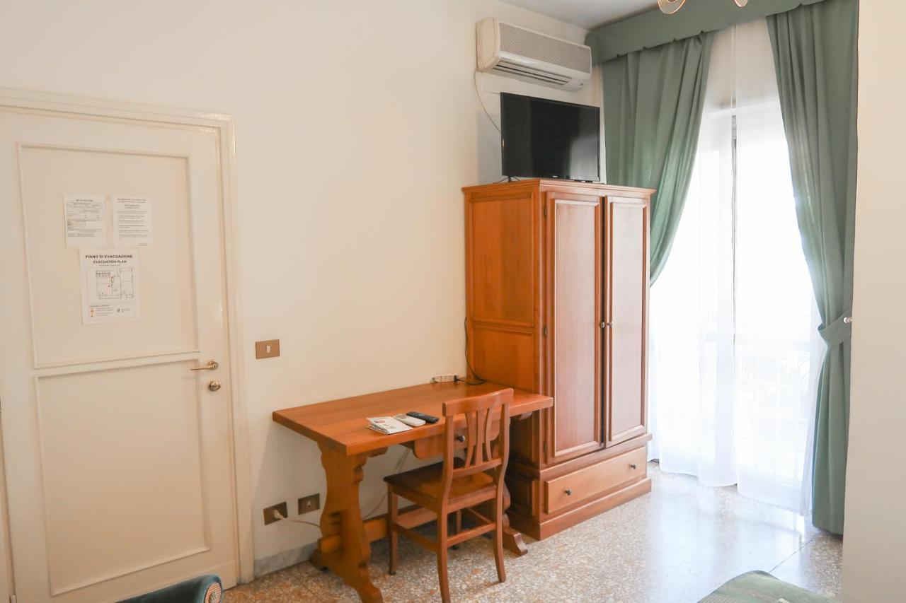 The Condottieri Rooms Рим Екстер'єр фото