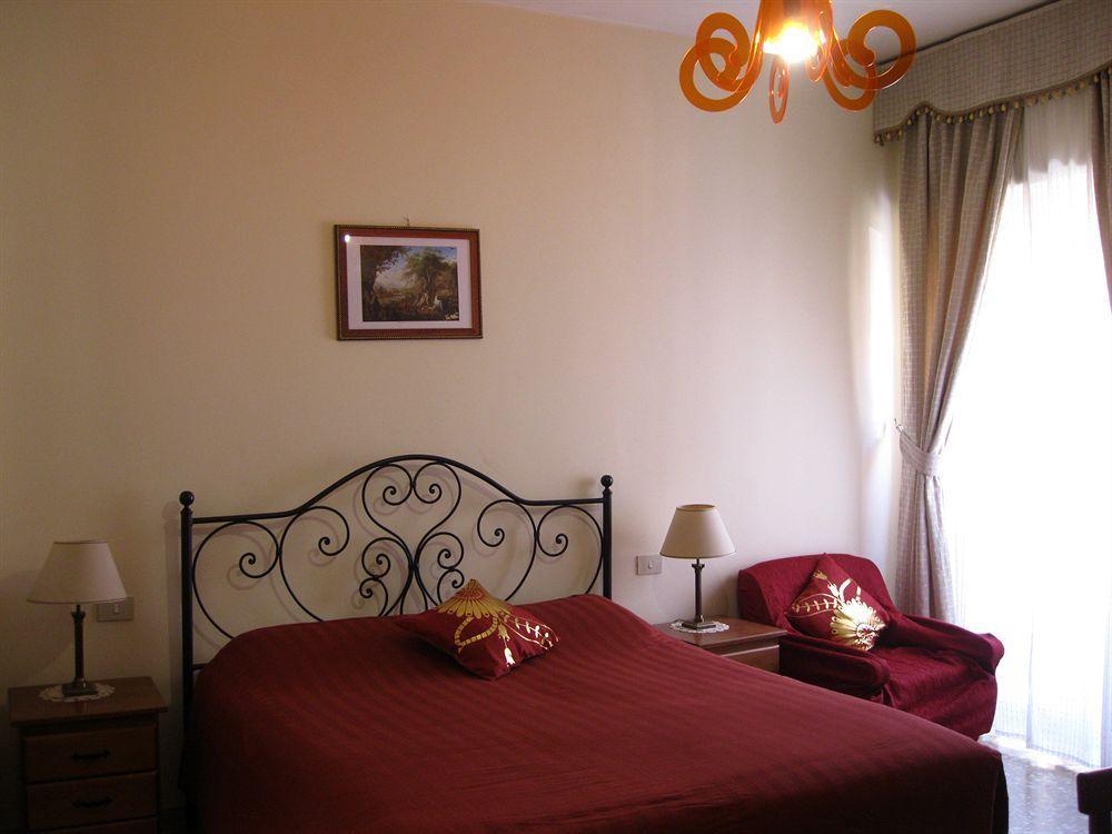 The Condottieri Rooms Рим Екстер'єр фото