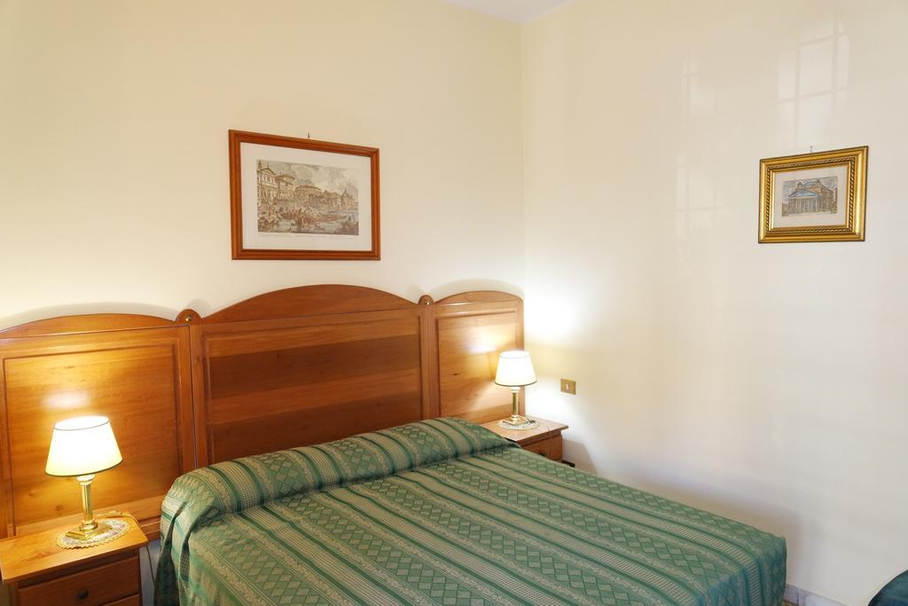 The Condottieri Rooms Рим Екстер'єр фото