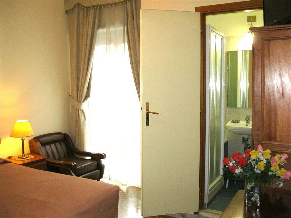 The Condottieri Rooms Рим Екстер'єр фото