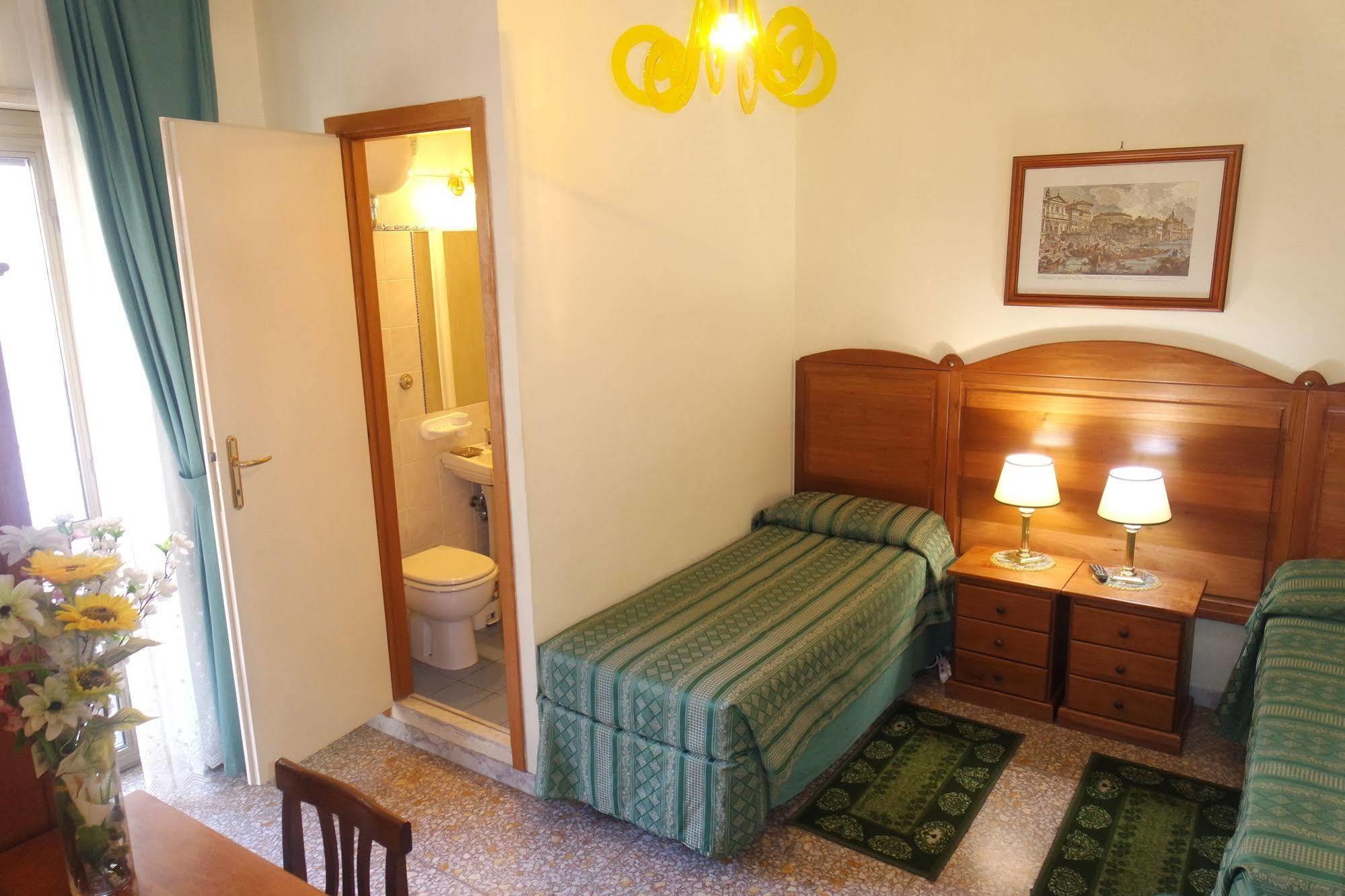 The Condottieri Rooms Рим Екстер'єр фото